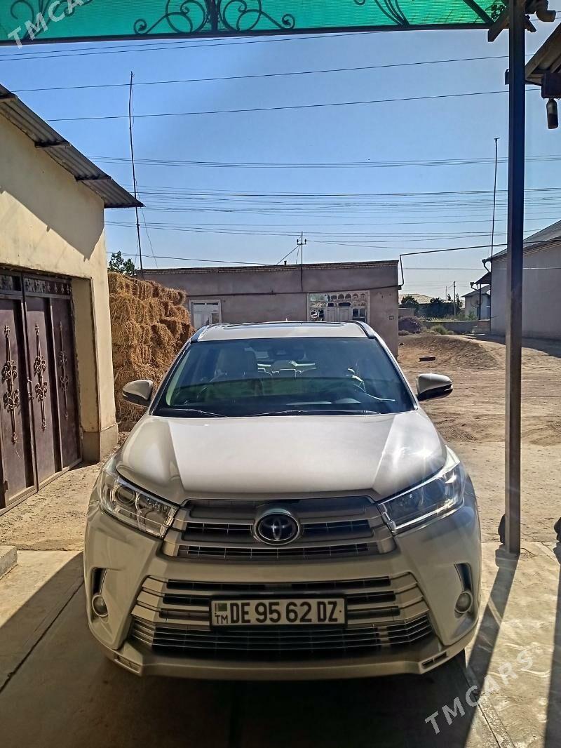 Toyota Highlander 2018 - 495 000 TMT - Гурбансолтан Едже - img 6
