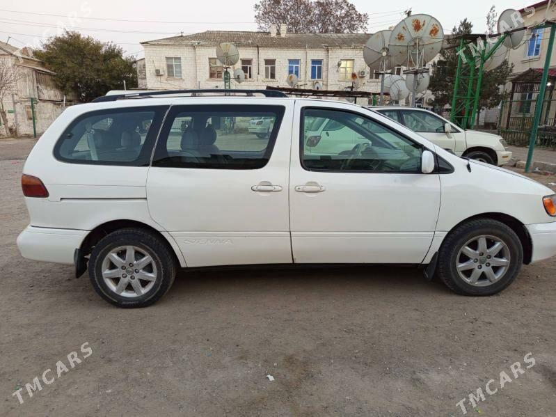 Toyota Sienna 2000 - 150 000 TMT - Türkmenbaşy - img 2