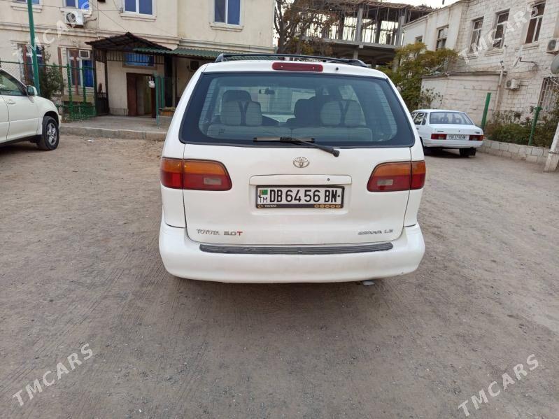 Toyota Sienna 2000 - 150 000 TMT - Türkmenbaşy - img 3