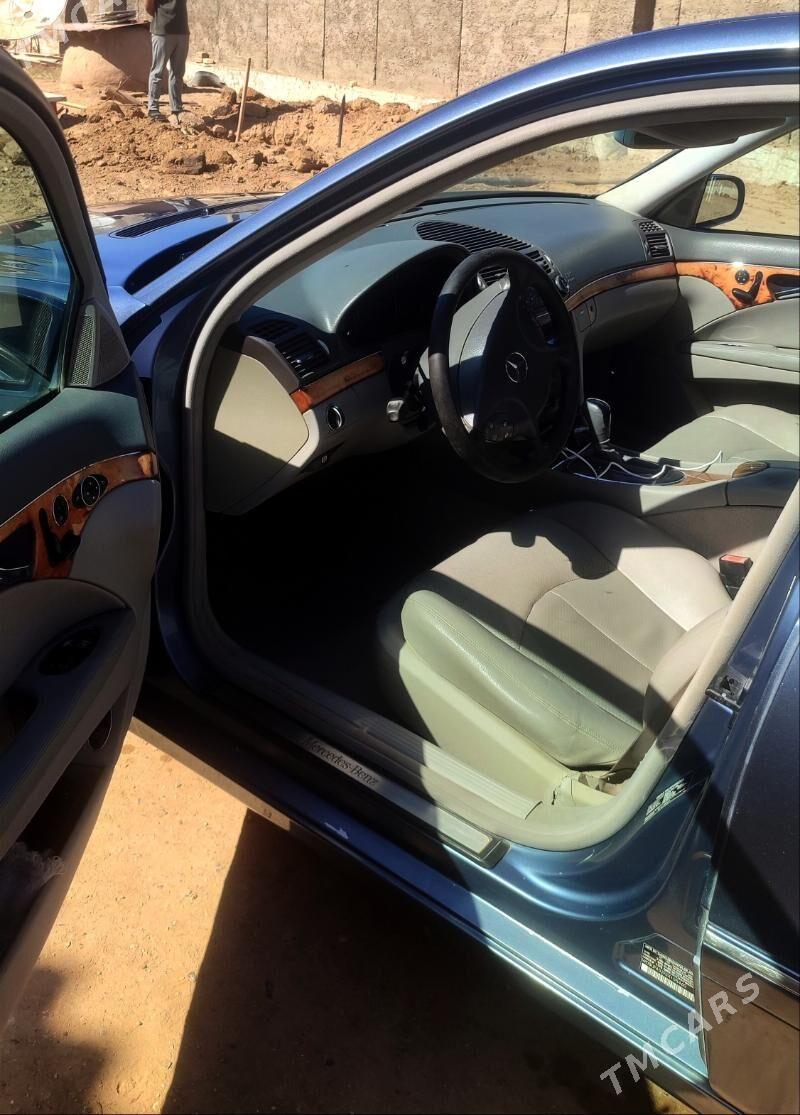 Mercedes-Benz E320 2003 - 120 000 TMT - Mary - img 4