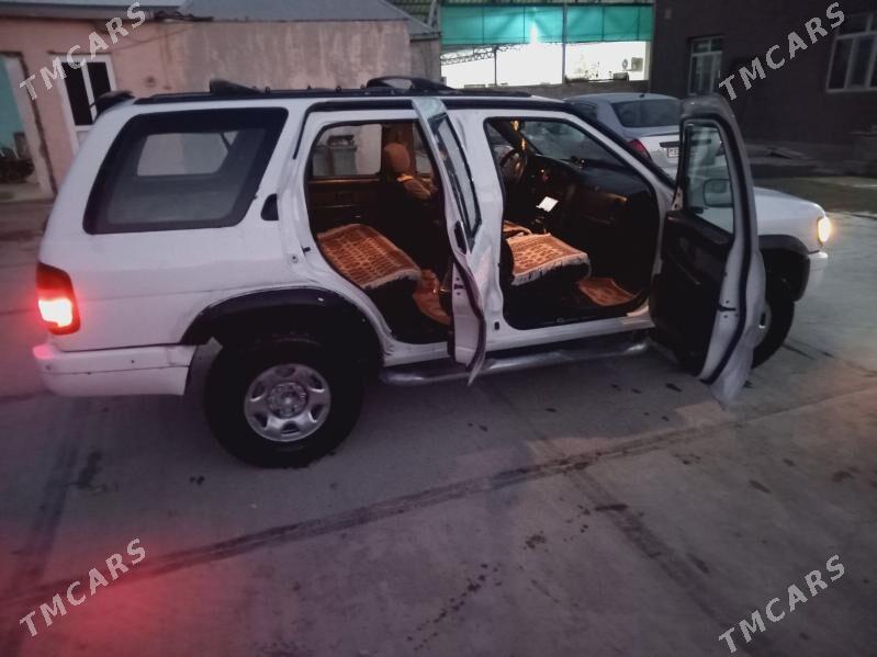 Nissan Pathfinder 1999 - 70 000 TMT - Ak bugdaý etraby - img 4