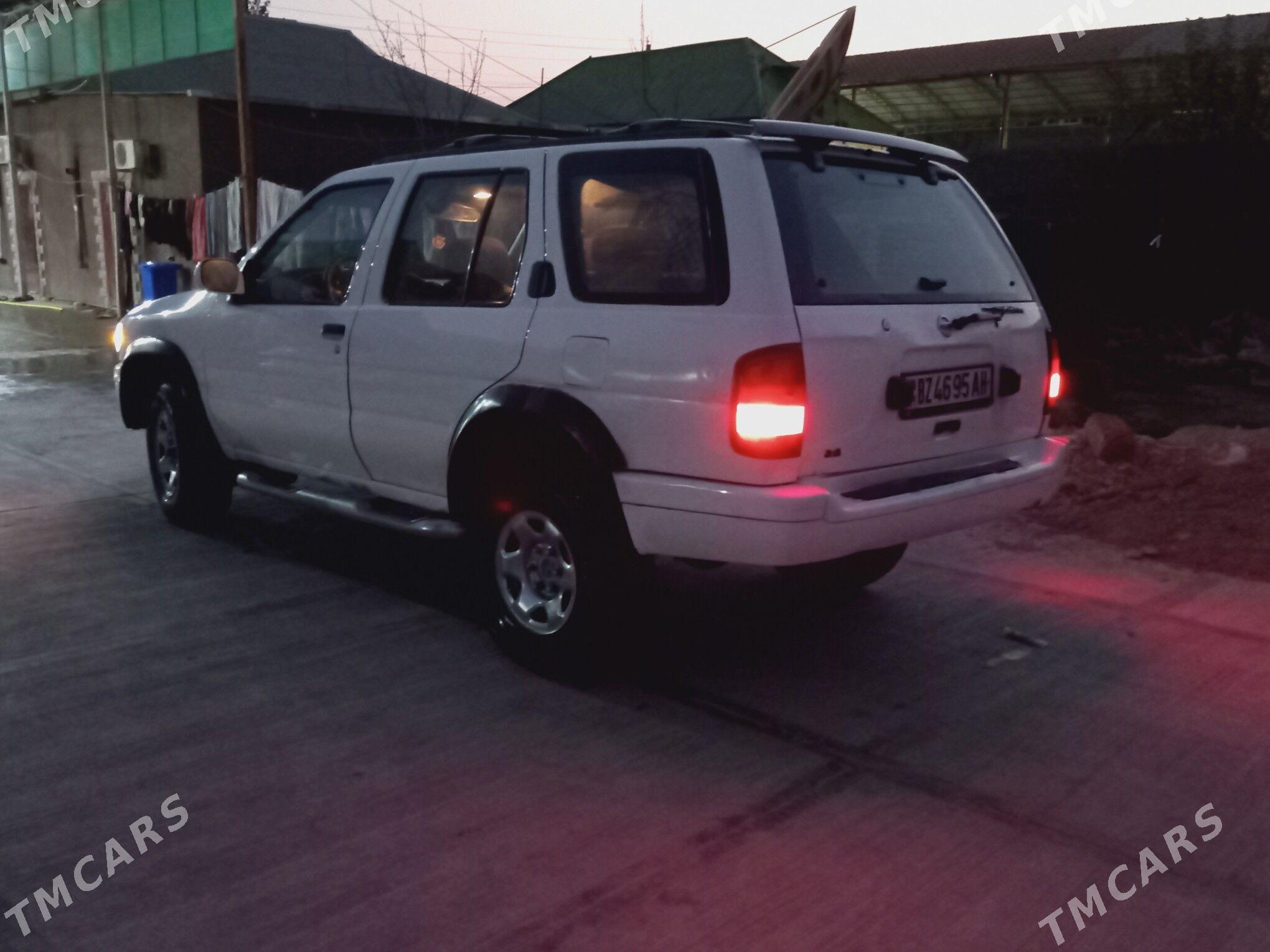 Nissan Pathfinder 1999 - 70 000 TMT - Ak bugdaý etraby - img 6
