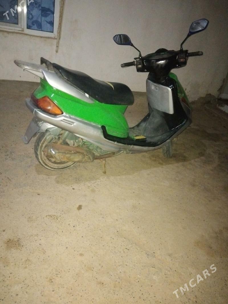 skuter mator - Огуз хан - img 1