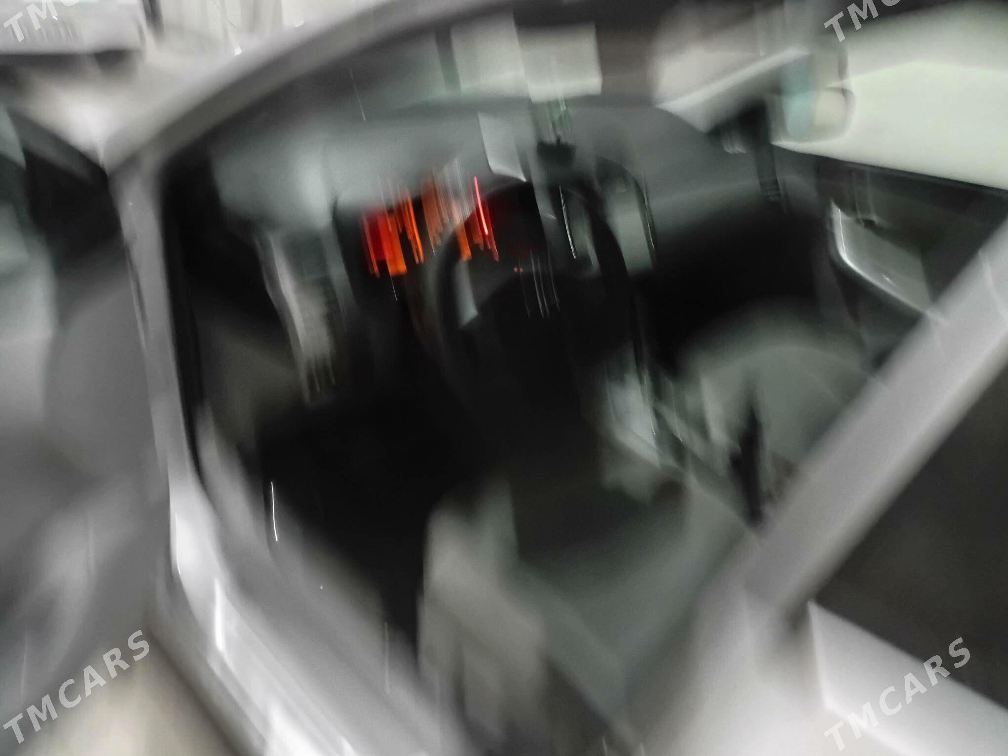 Toyota Corolla 2011 - 179 000 TMT - Ашхабад - img 5