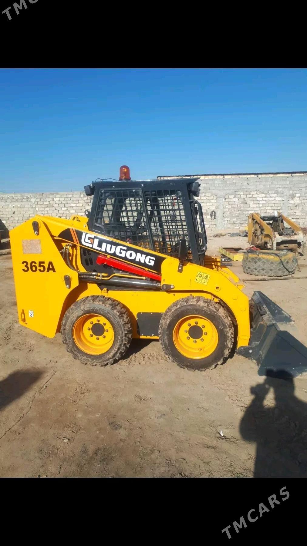 LiuGong CLG 365B 2011 - 220 000 TMT - Ашхабад - img 1
