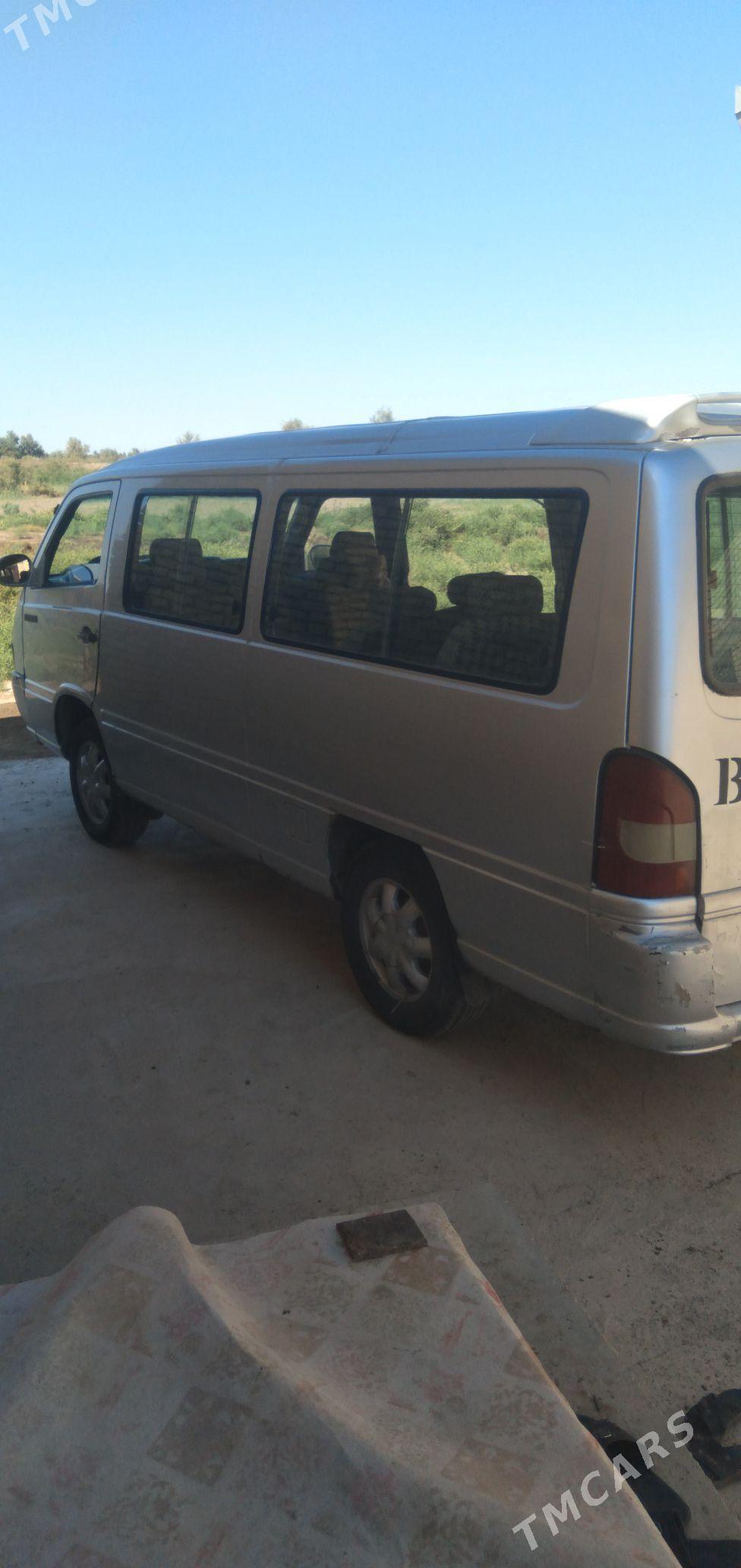 Mercedes-Benz Sprinter 1999 - 60 000 TMT - Köneürgenç - img 3