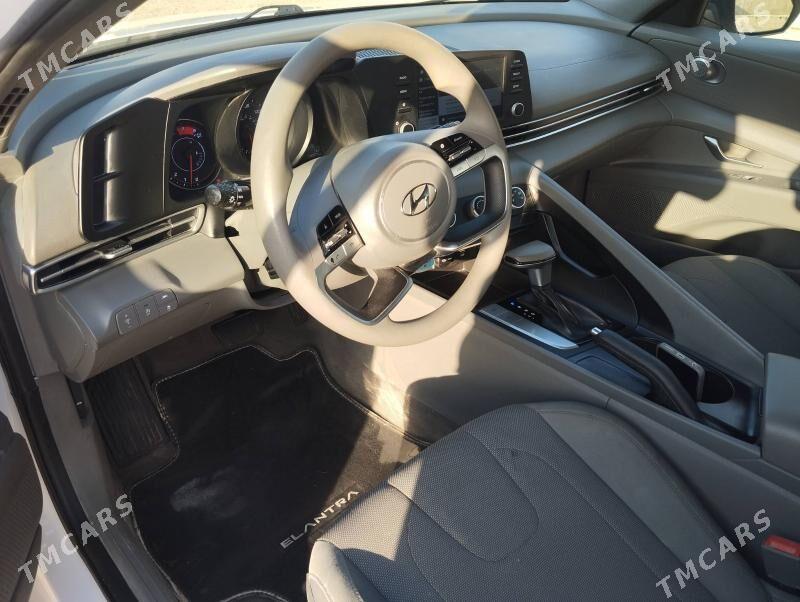 Hyundai Elantra 2022 - 240 000 TMT - Ёлётен - img 8