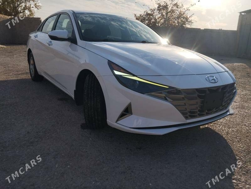 Hyundai Elantra 2022 - 240 000 TMT - Ёлётен - img 5
