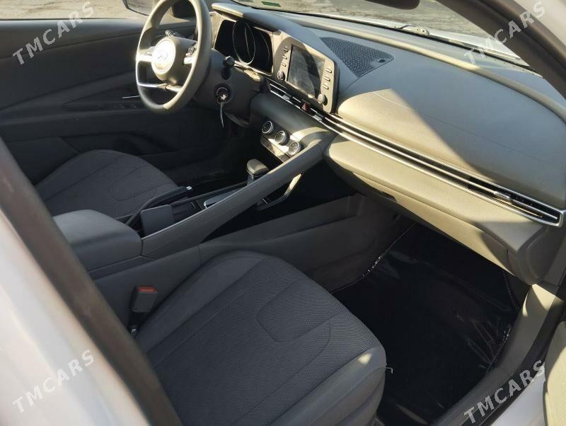Hyundai Elantra 2022 - 240 000 TMT - Ёлётен - img 7