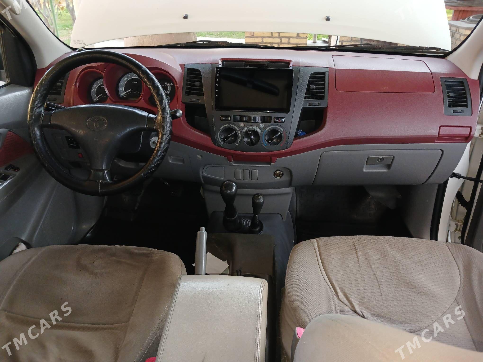 Toyota Hilux 2011 - 260 000 TMT - Туркменгала - img 6