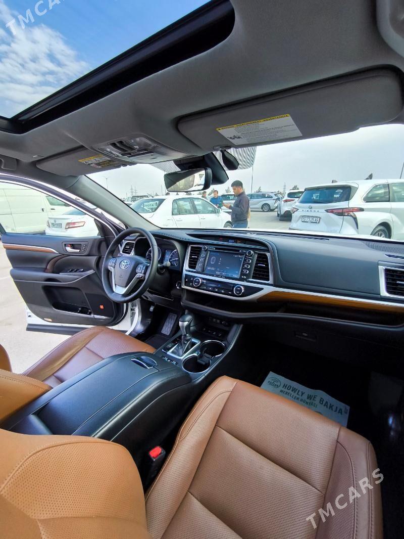 Toyota Highlander 2019 - 685 000 TMT - Ашхабад - img 8