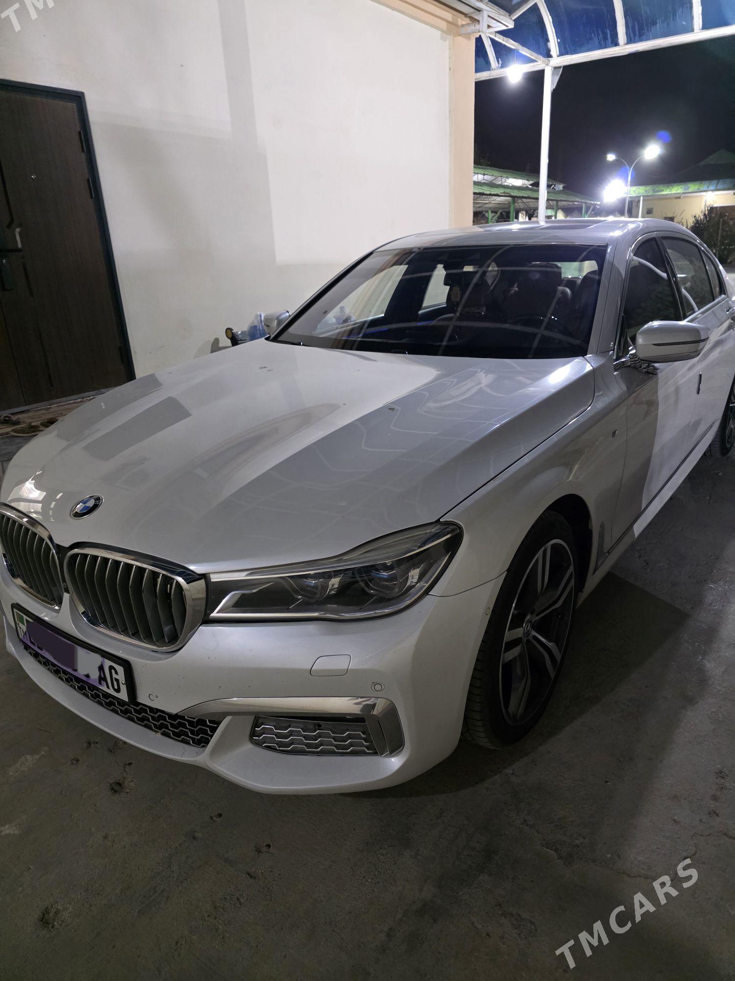 BMW 740 2016 - 650 000 TMT - Бузмеин - img 1