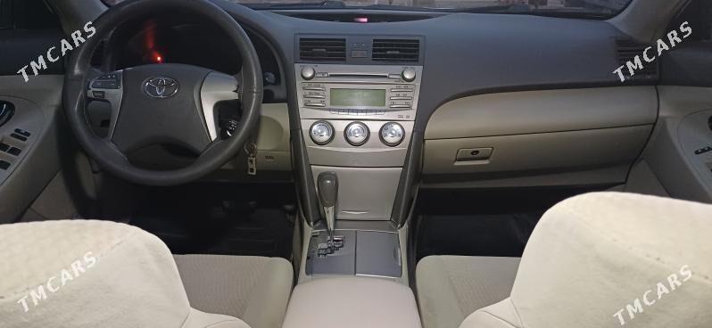Toyota Camry 2010 - 190 000 TMT - Гёкдепе - img 2