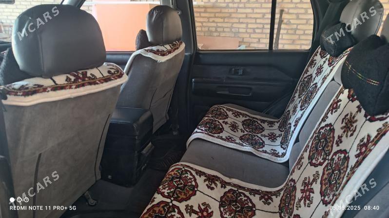 Nissan Pathfinder 2001 - 110 000 TMT - Туркменабат - img 6