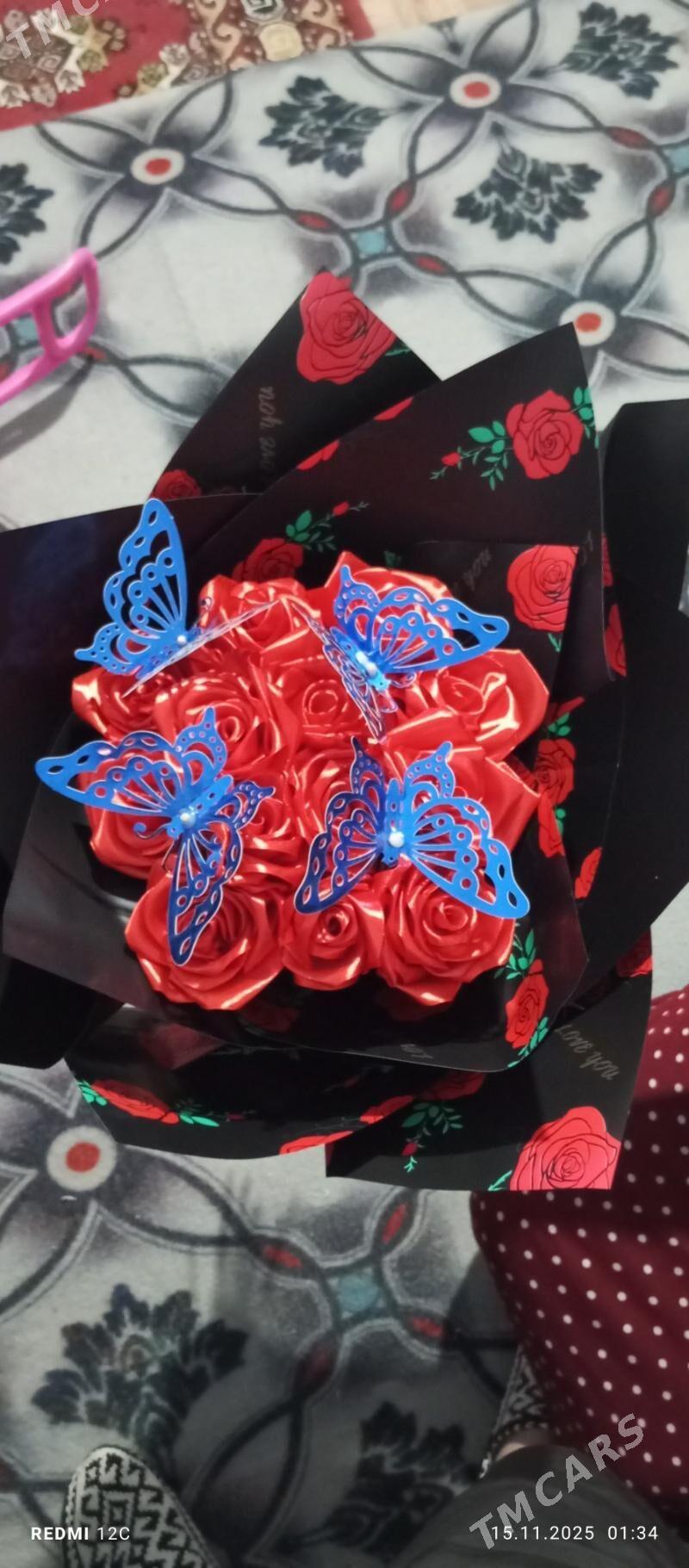 Sowgatlyk buket guller - Köneürgenç - img 2