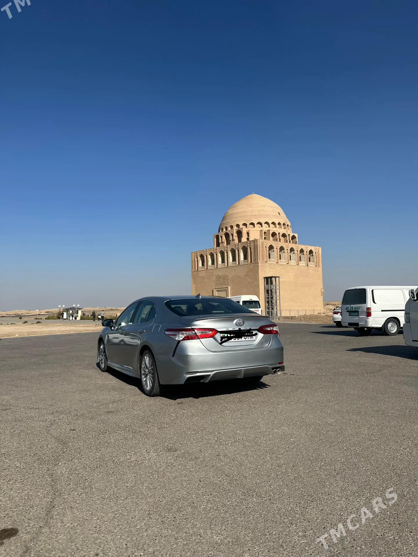 Toyota Camry 2020 - 350 000 TMT - Мары - img 3