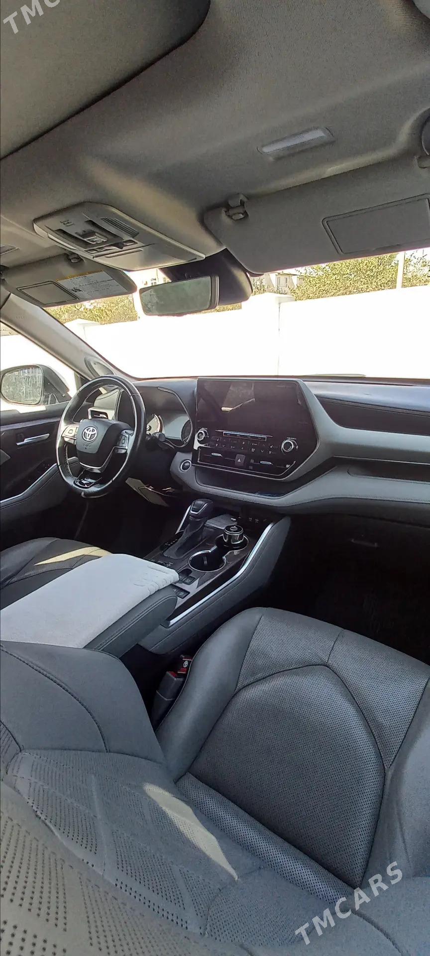 Toyota Highlander 2021 - 640 000 TMT - 11 мкр - img 1