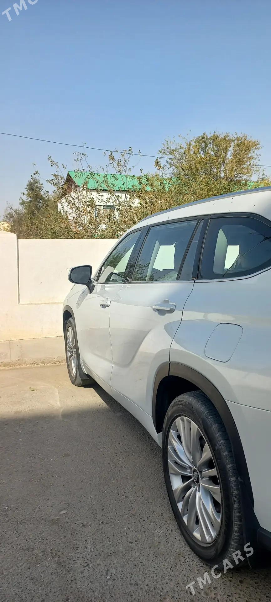 Toyota Highlander 2021 - 640 000 TMT - 11 мкр - img 5