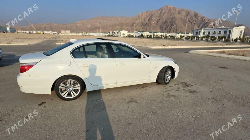 BMW E60 2009 - 220 000 TMT - Балканабат - img 3