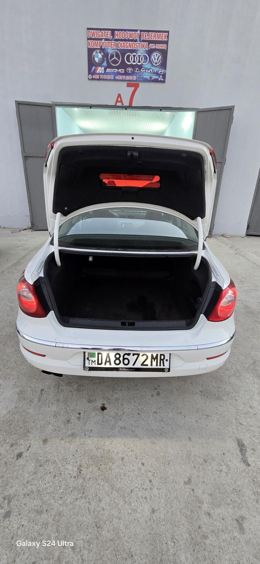 Volkswagen Passat 2010 - 143 000 TMT - Mary - img 11