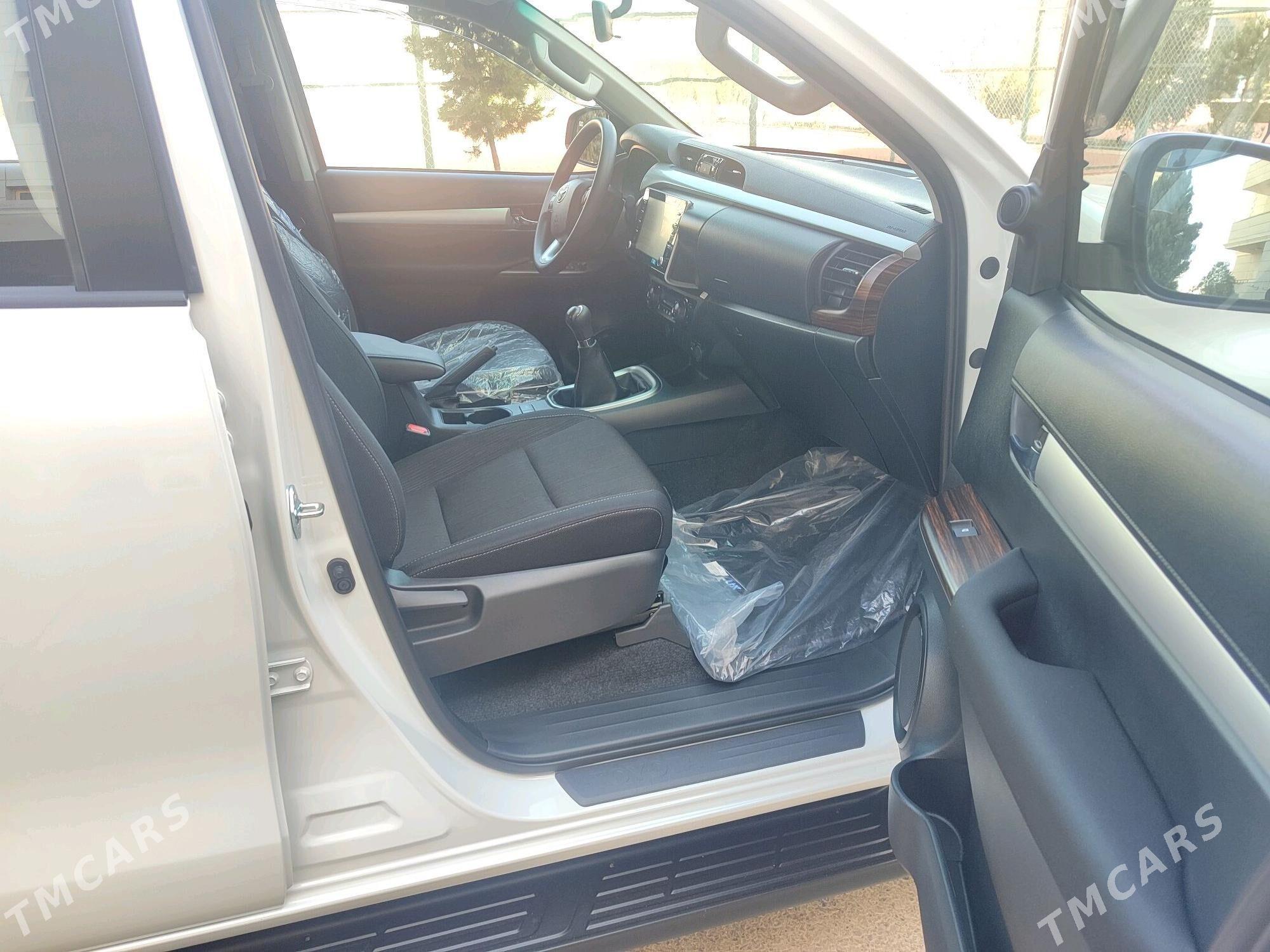 Toyota Hilux 2025 - 685 000 TMT - Мары - img 8