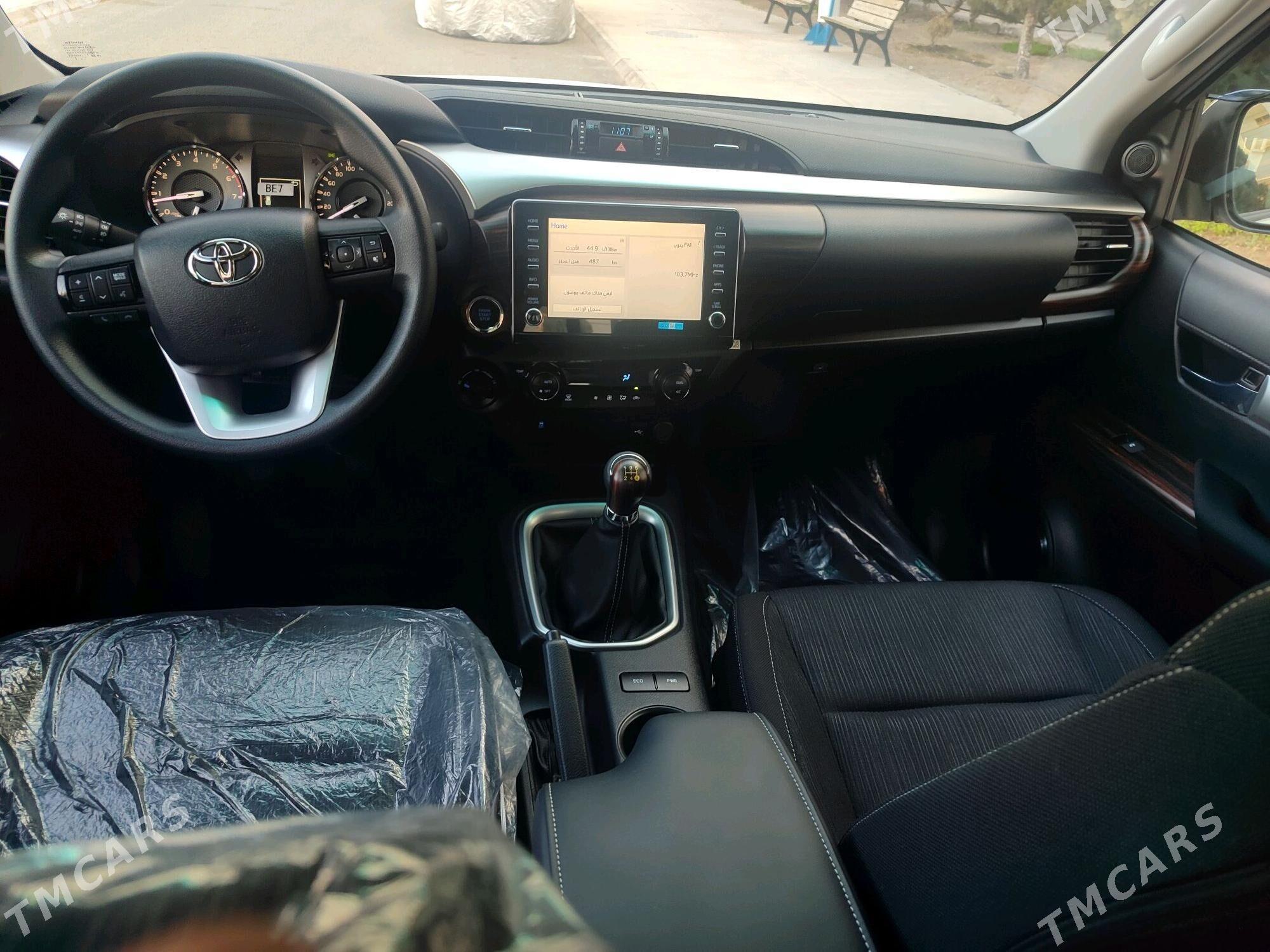 Toyota Hilux 2025 - 685 000 TMT - Мары - img 9