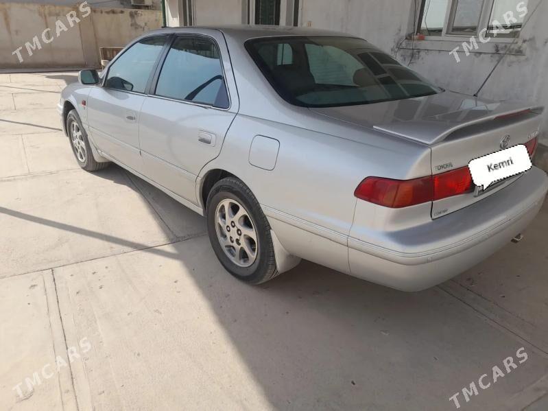 Toyota Camry 2000 - 170 000 TMT - Туркменабат - img 4