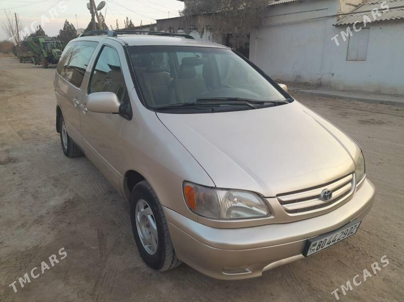 Toyota Sienna 2001 - 143 000 TMT - Дашогуз - img 3