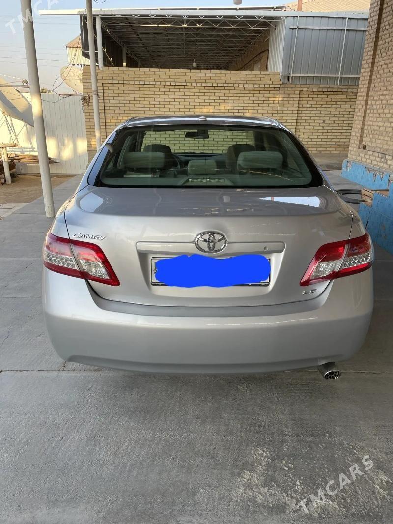 Toyota Camry 2011 - 200 000 TMT - Сакарчага - img 5