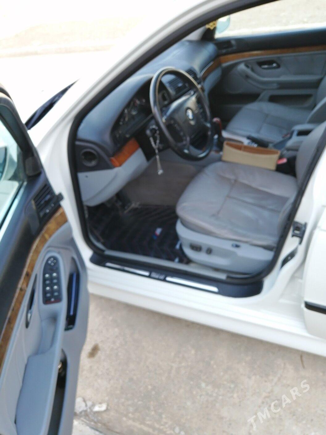 BMW 525 2000 - 120 000 TMT - Балканабат - img 7