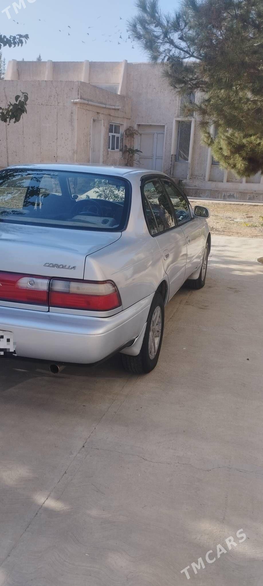 Toyota Corolla 1994 - 70 000 TMT - Мары - img 5