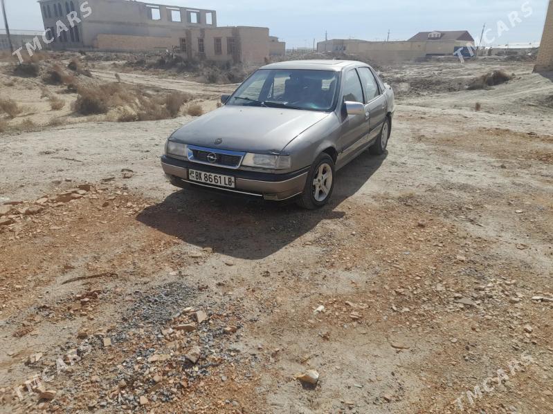 Opel Vectra 1989 - 35 000 TMT - Чарджоу - img 3