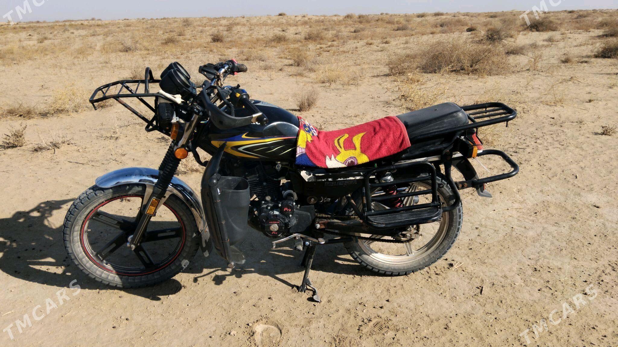 Fekon FK150-8G 2012 - 11 000 TMT - Bäherden - img 2