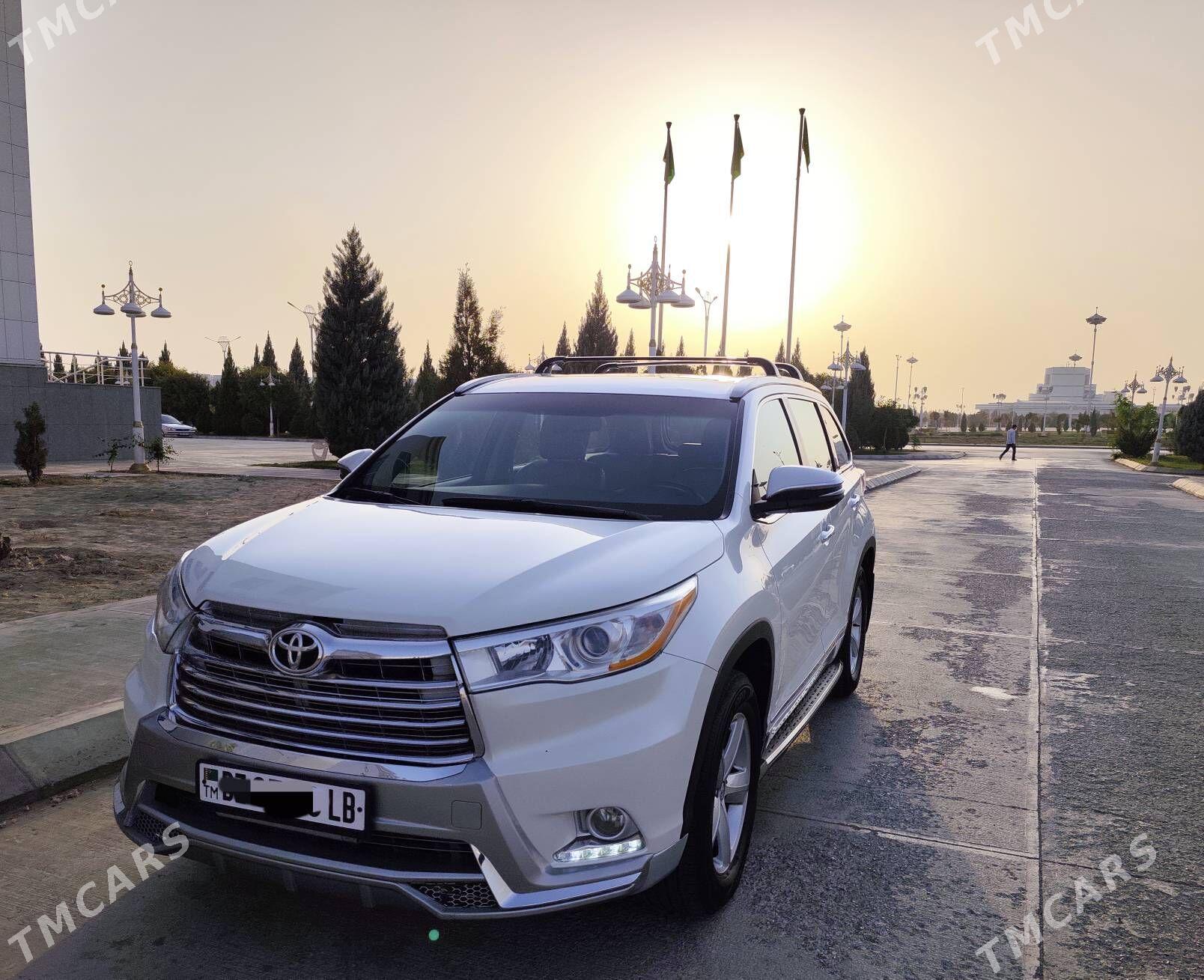 Toyota Highlander 2016 - 420 000 TMT - Çärjew - img 2