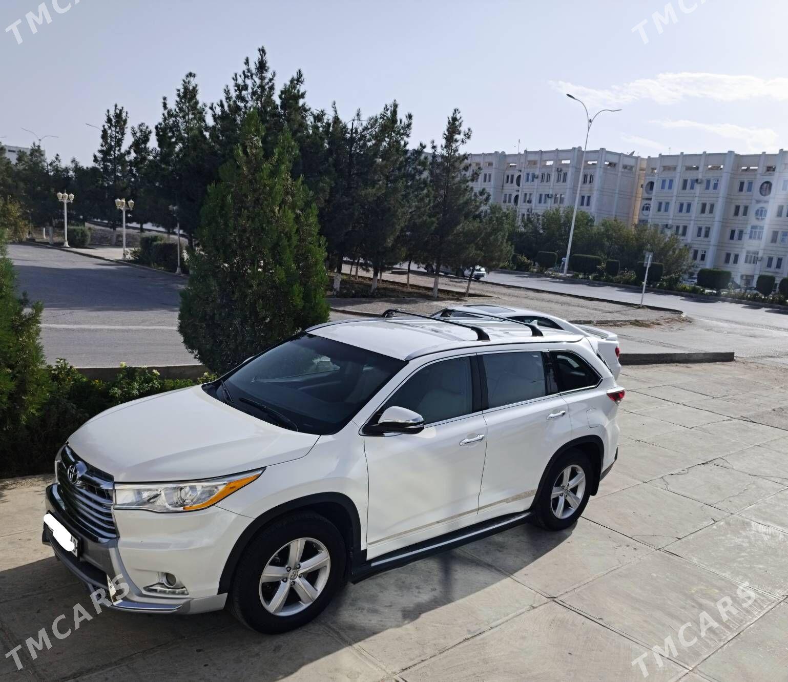 Toyota Highlander 2016 - 420 000 TMT - Çärjew - img 7