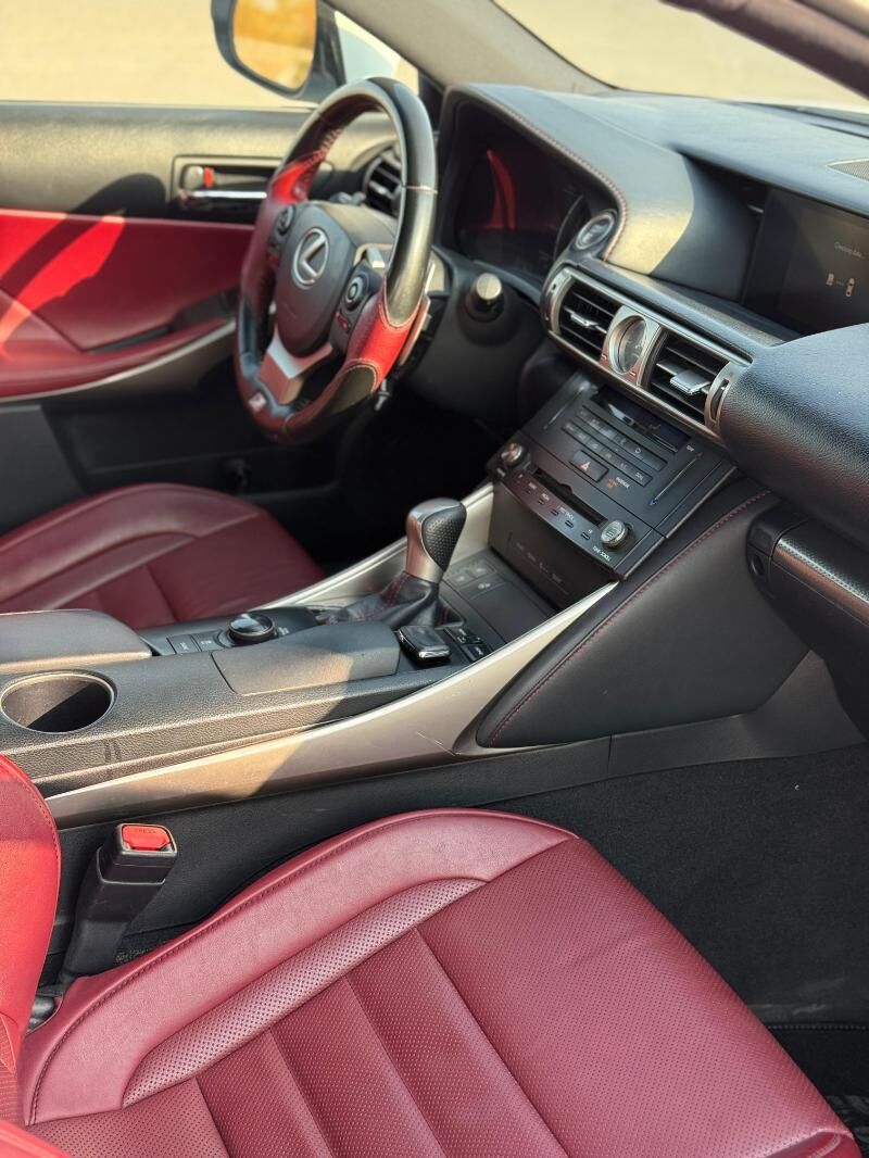 Lexus IS 350 2015 - 310 000 TMT - Гарадамак - img 7