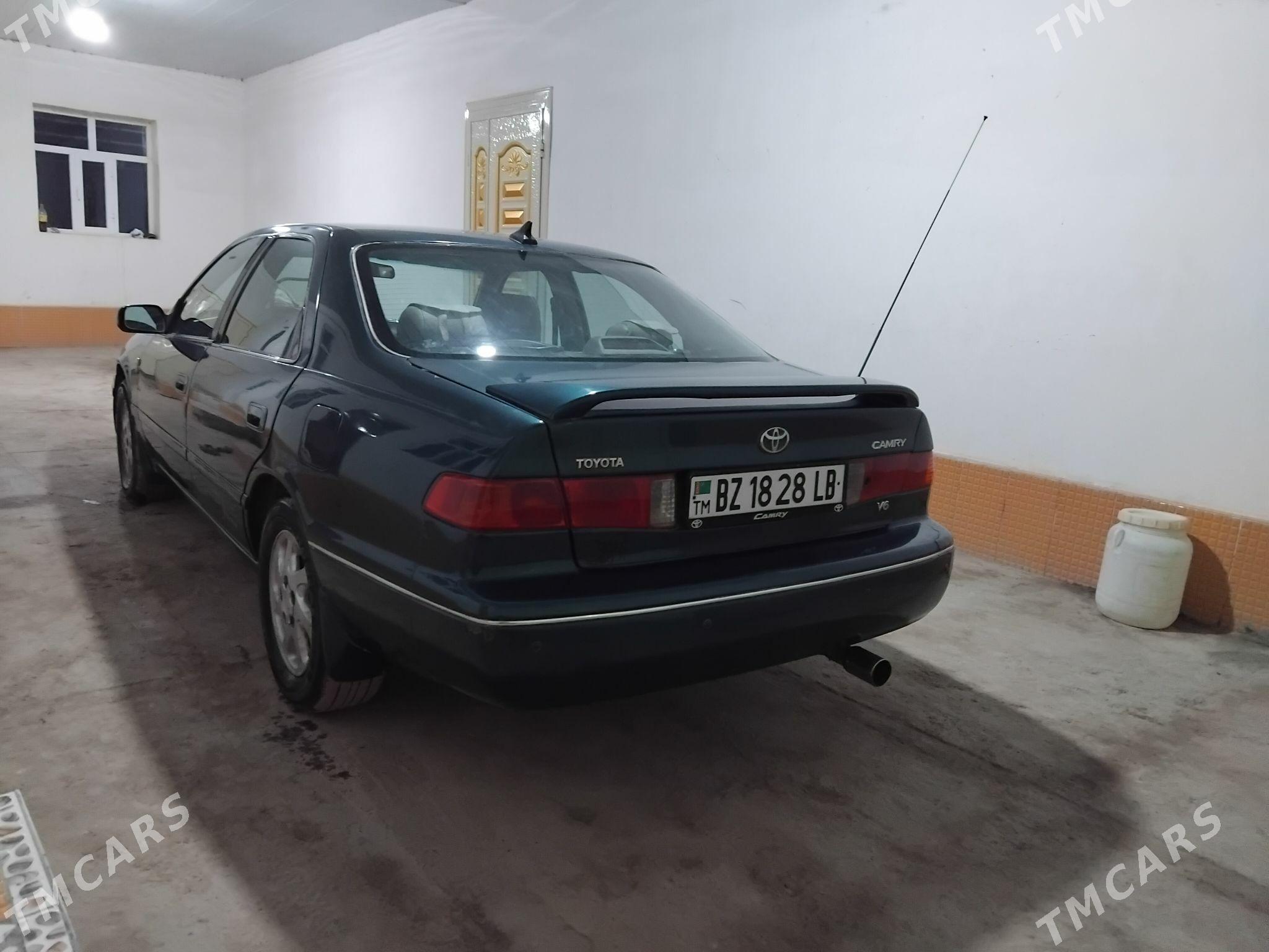 Toyota Camry 1999 - 150 000 TMT - Фарап - img 3
