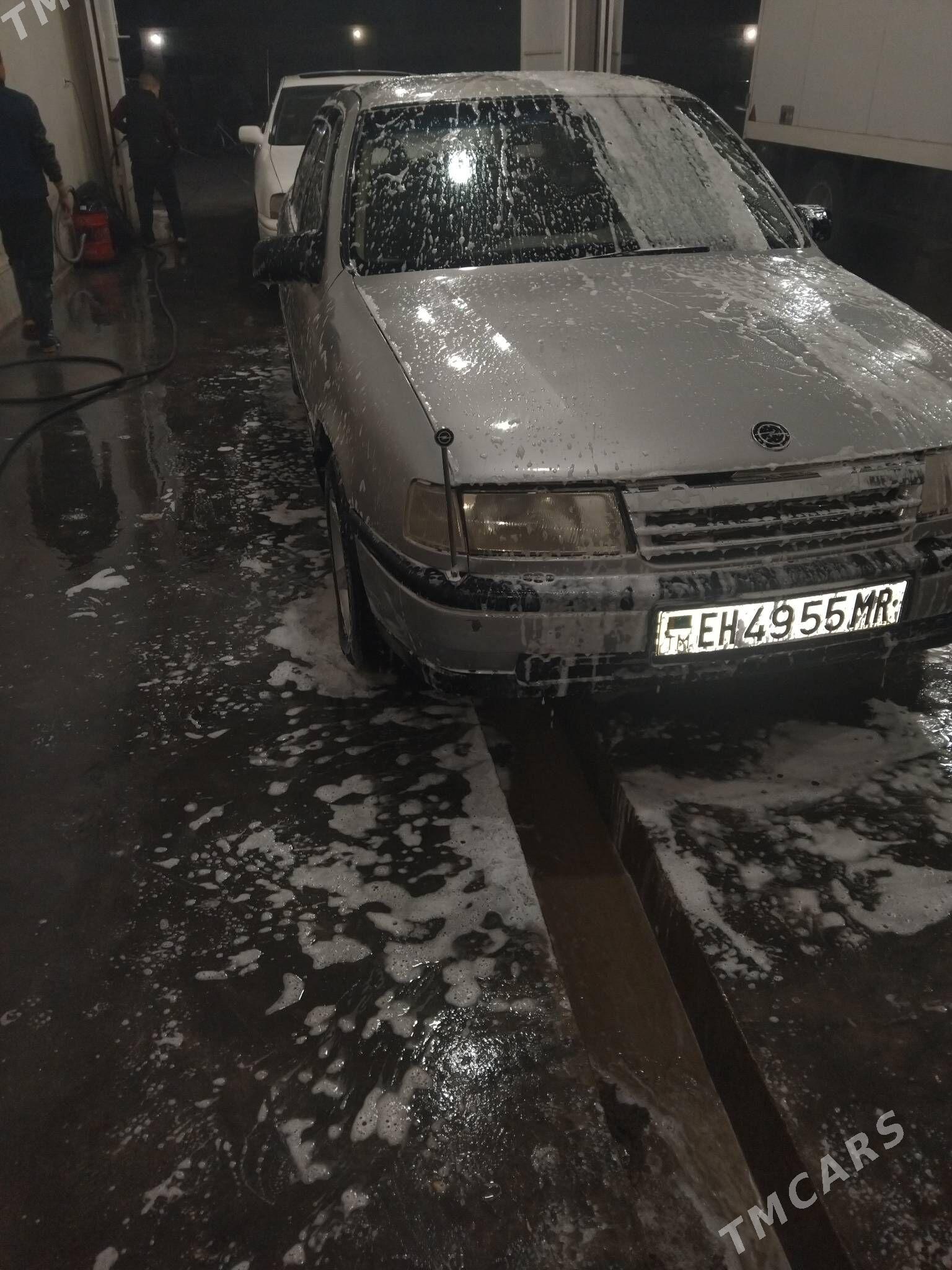 Opel Vectra 1989 - 32 000 TMT - Mary - img 4