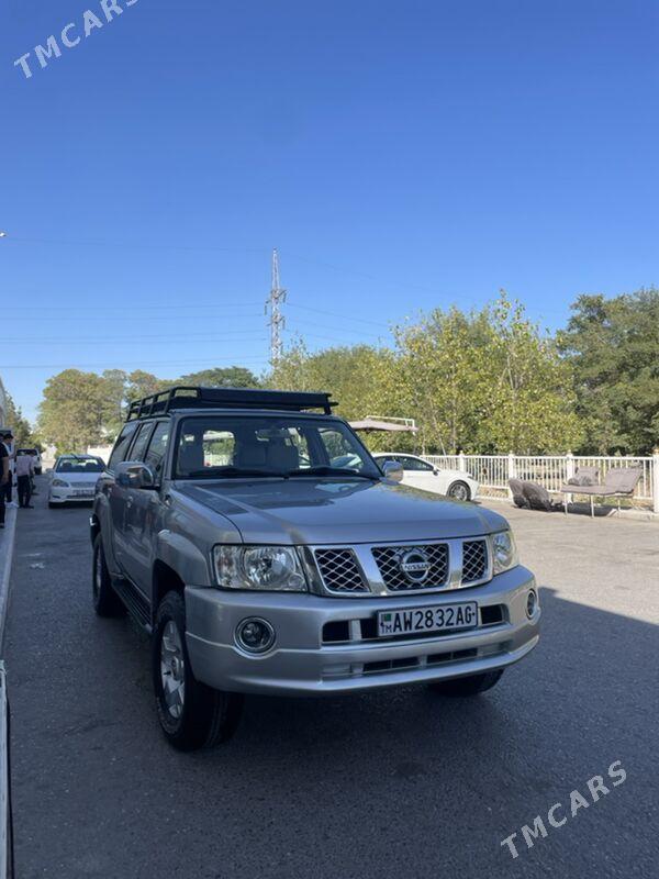 Nissan Patrol 2005 - 630 000 TMT - Ашхабад - img 8
