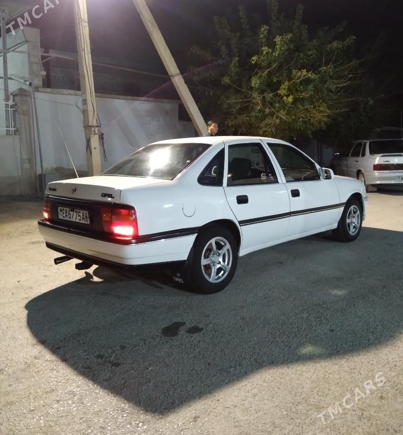 Opel Vectra 1992 - 47 000 TMT - Бахарден - img 3