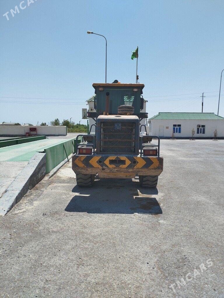 XCMG LW300F 2014 - 340 000 TMT - Кака - img 4