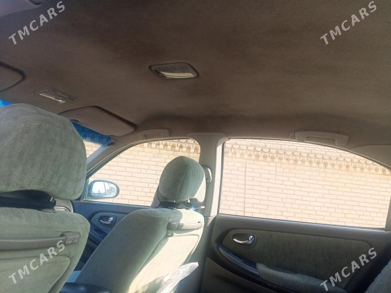 Nissan Maxima 2001 - 110 000 TMT - Балканабат - img 6