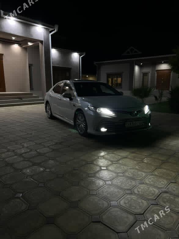 Toyota Camry 2019 - 270 000 TMT - Мары - img 3