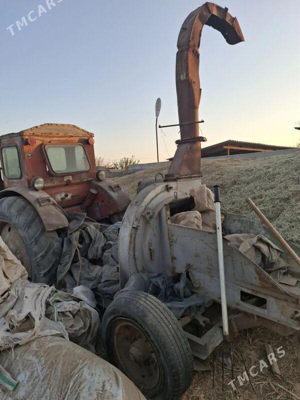 MTZ T-28 1987 - 35 000 TMT - Бузмеин - img 1