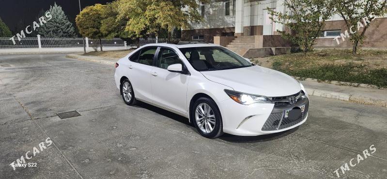 Toyota Camry 2017 - 277 000 TMT - Кëши - img 6