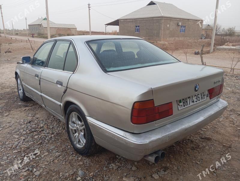 BMW 525 1990 - 28 000 TMT - Теджен - img 4