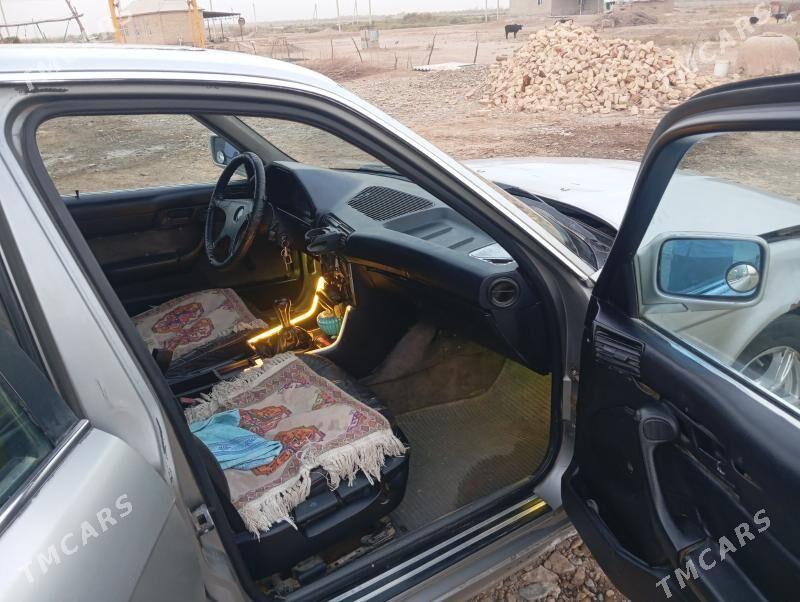 BMW 525 1990 - 28 000 TMT - Теджен - img 9