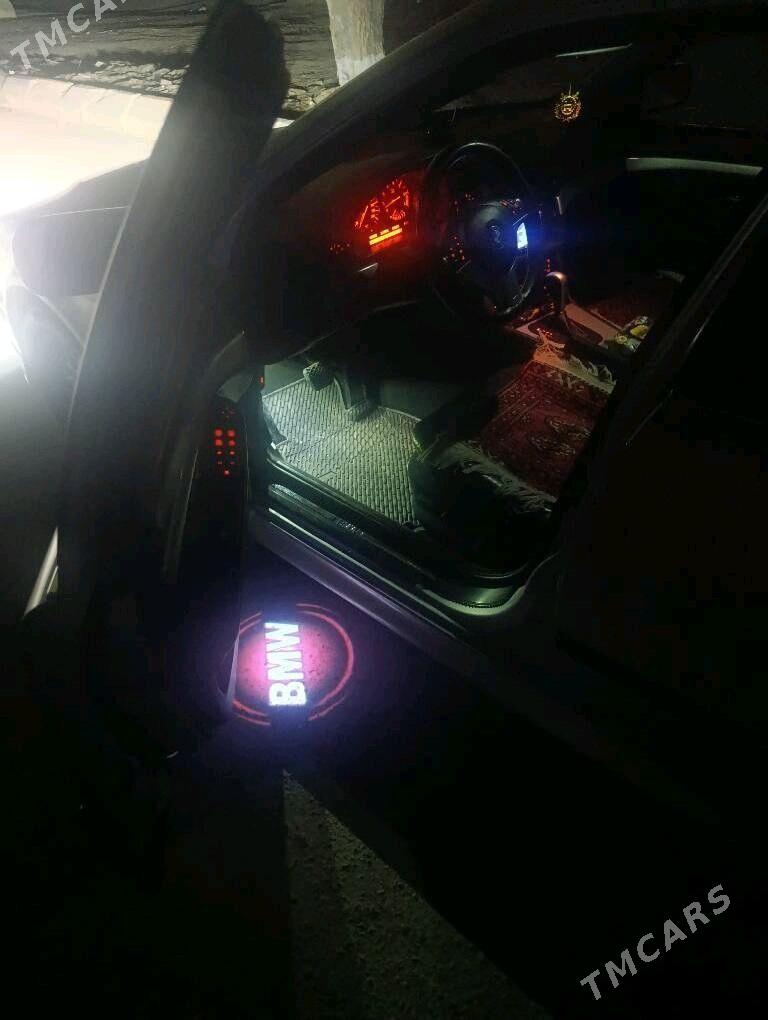 BMW E39 2000 - 130 000 TMT - Türkmenbaşy - img 6