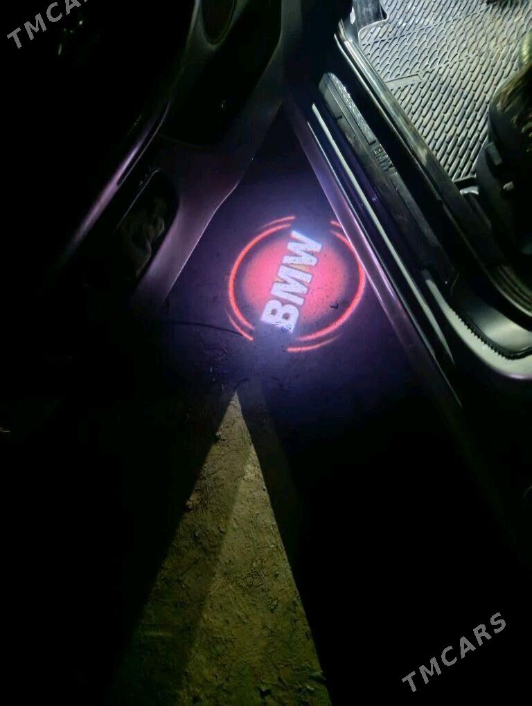 BMW E39 2000 - 130 000 TMT - Türkmenbaşy - img 7