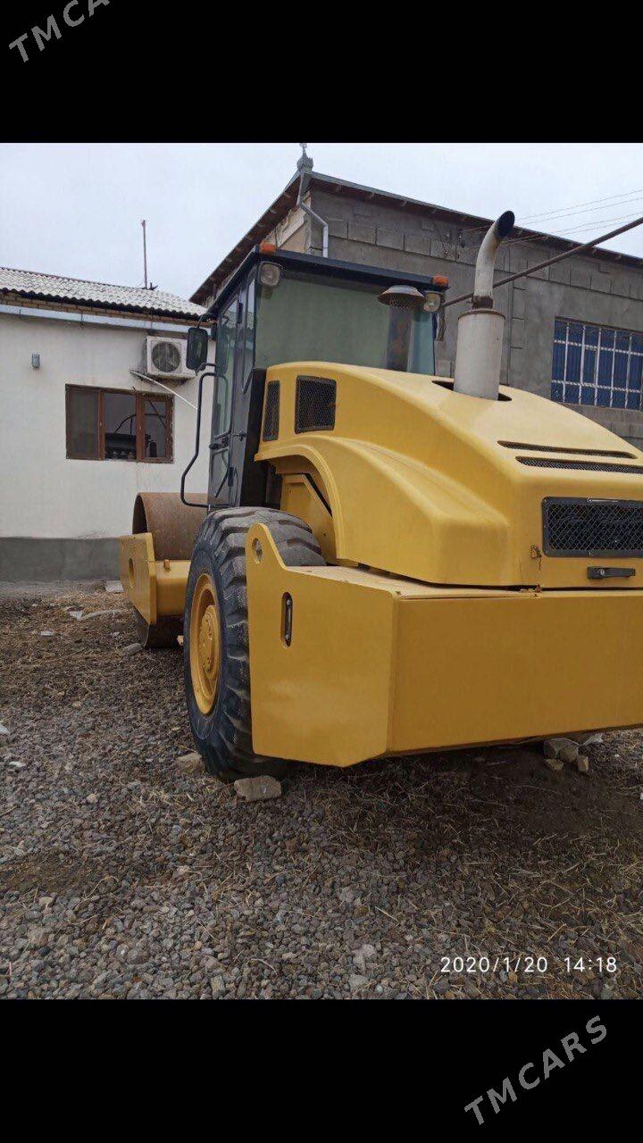 LiuGong CLG 6114E 2012 - 460 000 TMT - Daşoguz - img 5